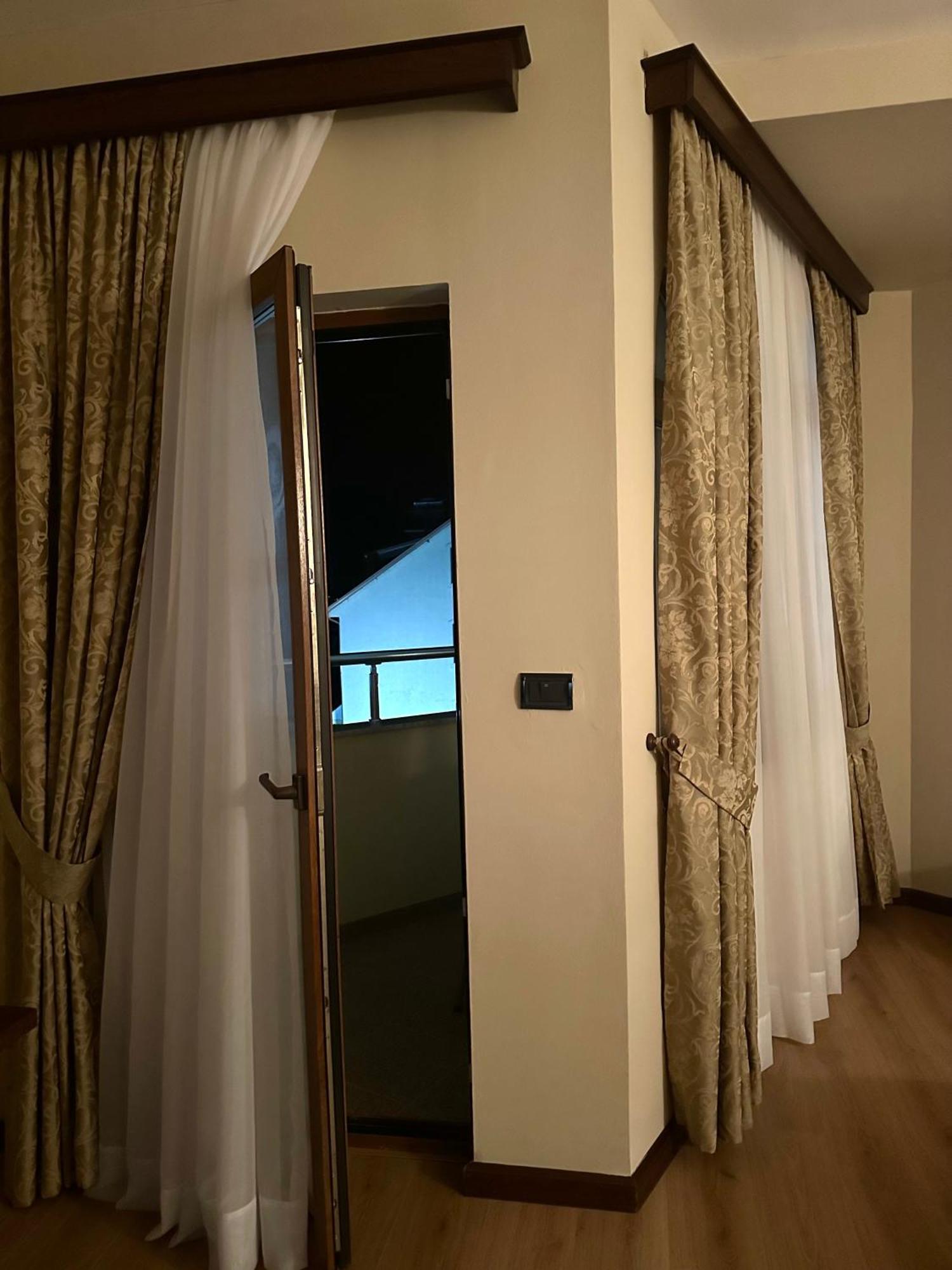 Rritja E Koranit Hotel Tushemisht Eksteriør billede